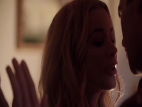 SABINA GADECKI in HONESTY WEEKEND