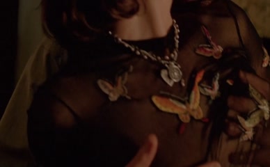 EMBETH DAVIDTZ NUDE/SEXY SCENE IN THE GINGERBREAD MAN