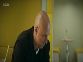 VIOLETTA ONOPRIENKO in AKTERISCHE