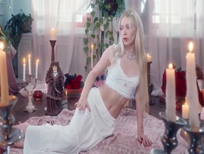 ALEYNA TILKI in ALEYNA TILKI DIE ONE DAY IN MY PLACE (2021)