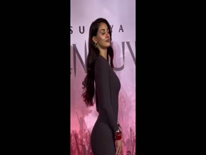 DISHA PATANI NUDE/SEXY SCENE IN DISHA PATANI KANGUVA PROMOTIONS