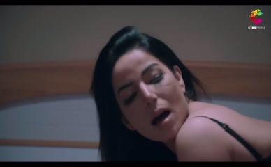 AAYUSHI JAISWAL,MAHI KHAN NUDE/SEXY SCENE IN DOUBLE KAAND