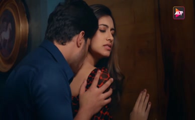 SADIYA KHAN NUDE/SEXY SCENE IN CRIME AND CONFESSIONS