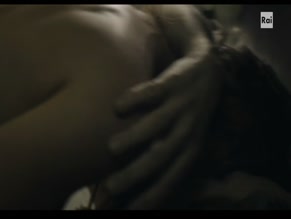 OLGA KENT in ROCCO SCHIAVONE (2016)