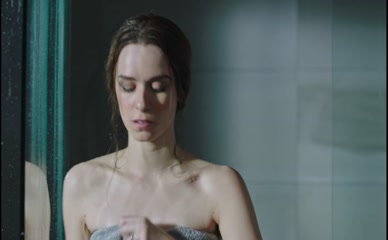 ALEX ESSOE NUDE/SEXY SCENE IN THE DRONE