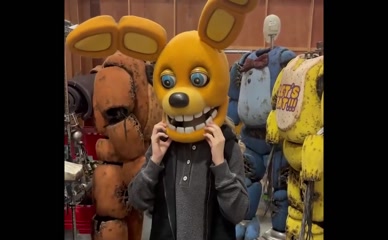 MCKENNA GRACE NUDE/SEXY SCENE IN MCKENNA GRACE SEXY IN BEHIND THE SCENES MAKEUP FOR FIVE NIGHTS AT FREDDY'S 2