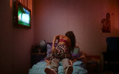 TARA HETHARIA NUDE/SEXY SCENE IN FOLLOW DE SOA