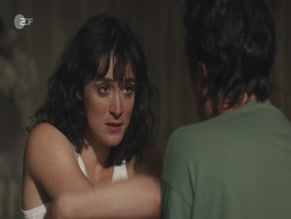 FRIEDERIKE BECHT in IM RAUSCH (2025)