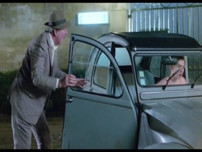 CHRISTINE PASCAL in LE SOURIRE (1994)