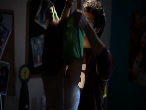 COURTNEY HALE in BUTTERFLY CRUSH (2010)