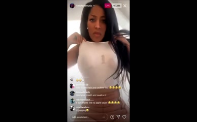 K. MICHELLE in K. MICHELLE SEXY AND NUDE PHOTO AND VIDEO SLIPS HER HOT BOOBS WHILE LIVE ON SOCIAL MEDIA