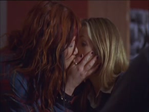 KATHERYN WINNICK,ELISA DONOVAN NUDE/SEXY SCENE IN KISS ME AGAIN