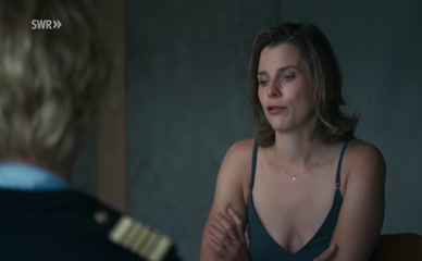 INGA LESSMANN NUDE/SEXY SCENE IN WAPO BODENSEE