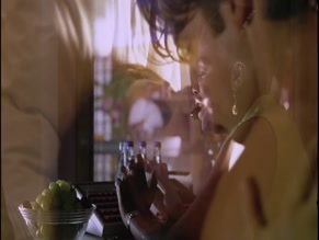 LAURA SAN GIACOMO in EAT YOUR HEART OUT (1997)