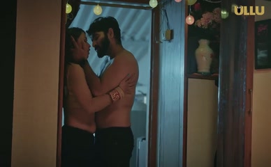 TRIPTI BERRA,ZOYA RATHORE,ALENDRA BILL NUDE/SEXY SCENE IN MERE ANGANE MEIN