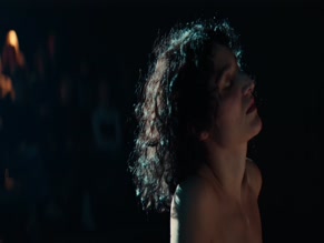 ANELA LUZI NUDE/SEXY SCENE IN GAZE