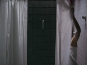 EMMANUELLE VAUGIER in PSYCHO INTERN (2021)