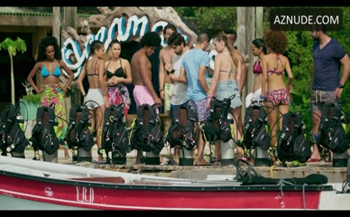 ANGELY GAVIRIA,SOFIA BERNAL ARAUJO,VALERIEA EMILIANI NUDE/SEXY SCENE IN ALWAYS A WITCH