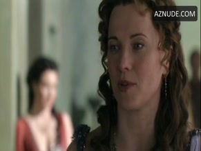 JESSICA GRACE SMITH in SPARTACUS: GODS OF THE ARENA