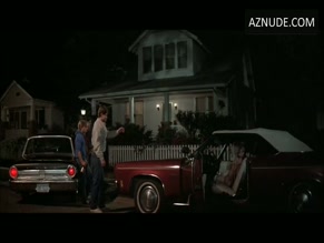 ISABELLA ROSSELLINI NUDE/SEXY SCENE IN BLUE VELVET