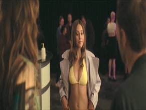 MELEK KARAKUS in SUNNY NIGHTS