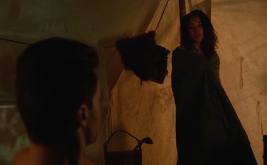 MAISIE RICHARDSON-SELLERS NUDE/SEXY SCENE IN DC'S LEGENDS OF TOMORROW