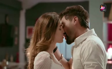 Downloading Karishma Sharma Hot Videos - Karishma Sharma Sexy Scene in Ragini Mms Returns - AZNude