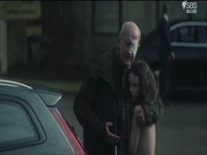 ELISA ECHEVARRIA in INVISIBLE (2020)
