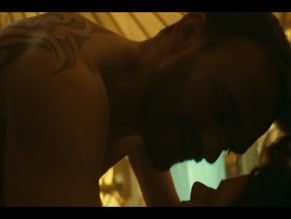 EMILIE CHARRIOT in ESPECE MENACEE (2024)