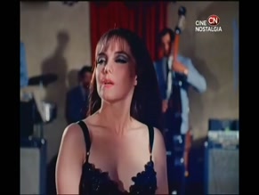 DINORAH JUDITH in CONTRABANDISTAS DEL CARIBE (1968)