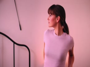 SHELLEY BOS in FOLLOW DE SOA