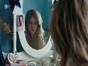 LEA DRINDA in THANKS FOR NOTHING