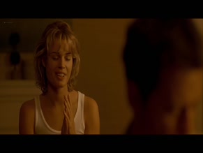 REBECCA ROMIJN in GODSEND(2004)