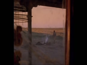 TUSHKA BERGEN in HURRAH (1998)