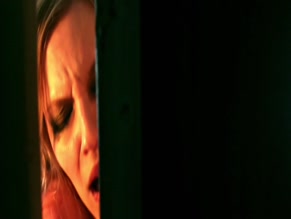 JULIA SANDBERG HANSSON in JUNKIE