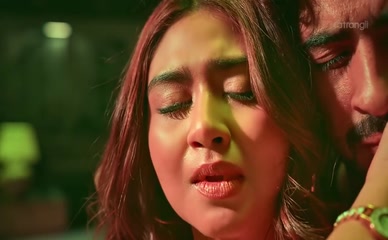 PRIYANKA KHATWANI NUDE/SEXY SCENE IN COCKPIT