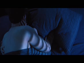SARAH PAULSON NUDE/SEXY SCENE IN THE RUNNER