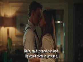 MANUELA VELASCO in TRAICION (2017)