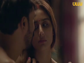 NIKHITA CHOPRA,AAYUSHI JAISWAL NUDE/SEXY SCENE IN KHUL JA SIM SIM