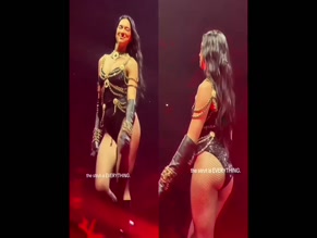 DUA LIPA in ARTE CONCERT (1992)