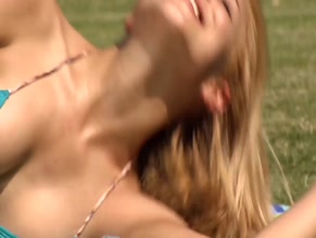 SARAH ABRAHAM in LA VENGANZA