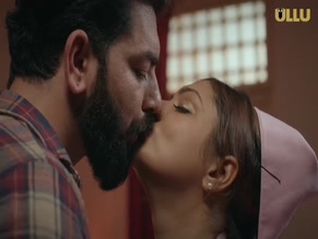 JONITA D'CRUZ,KHUSHI MUKHERJEE NUDE/SEXY SCENE IN KASTURI TAMIL ULLU