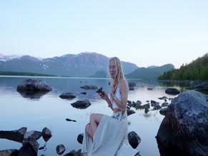 JONNA JINTON in MY JOURNEY TO THE HUMMING MOUNTAINS(2023)