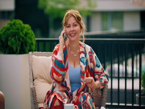 SVETLANA LISTOVA in NYANYA OKSANA