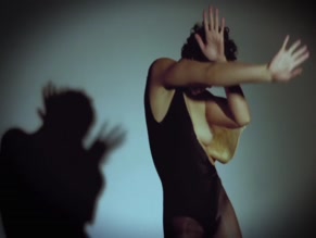 UNKNOWN in AUSTRA: BEAT AND THE PULSE (2011)