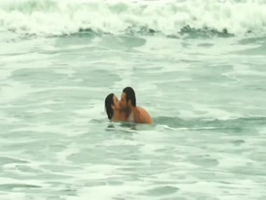 ALICE BRAGA in AS BRASILEIRAS (2012)