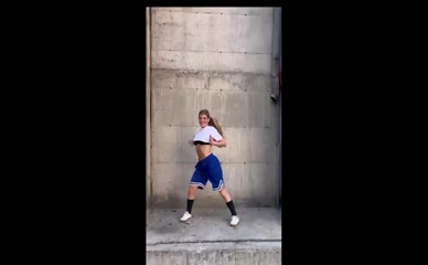 MIKA VELTMAN in MIKA VELTMAN INSTAGRAM / TIKTOK