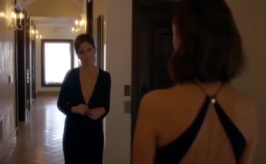 SARAH MICHELLE GELLAR,NATHALIE KELLEY NUDE/SEXY SCENE IN CRUEL INTENTIONS