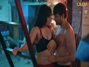 RUKS KHANDAGALE,JINNIE JAAZ,MANVI CHUGH NUDE/SEXY SCENE IN RIKSHAWALA
