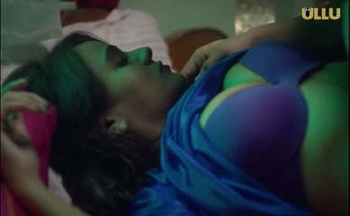JINNIE JAAZ NUDE/SEXY SCENE IN CHARMSUKH (JANE ANJANE MEIN 5)